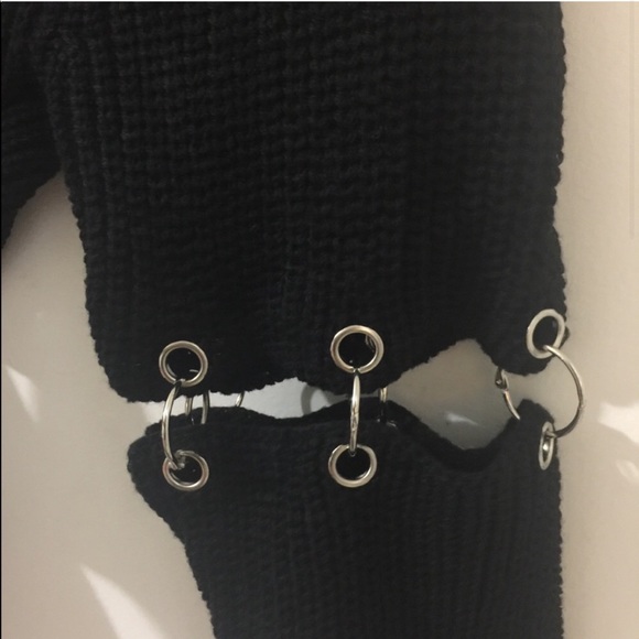 New! LF/Seek oversized chunky knit sweater w/chain - Picture 2 of 3